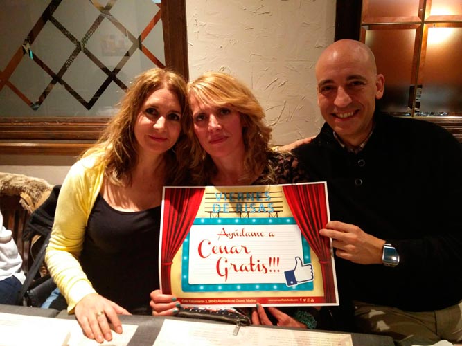 Mary Angeles, Marina y José te piden ayuda para Cenar por la Patilla gracias al #ViernesDeRisas